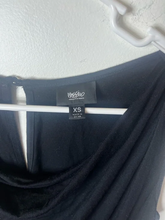 Mossimo Supply Co. Black Sleeveless Romper - Picture 3 of 9